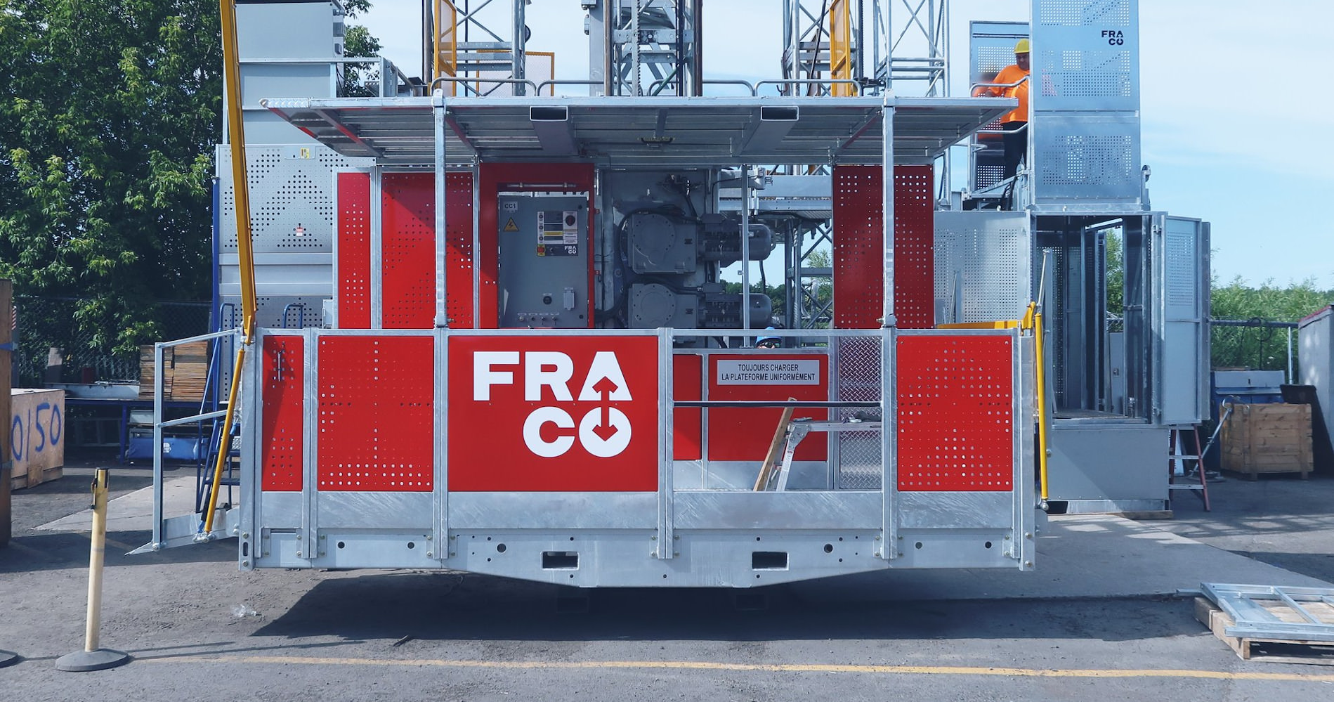 FRACO Transport platforms for materials and persons